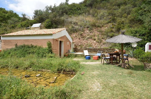 Foto 19 - Serene Cottage in Sao Luis With Barbecue