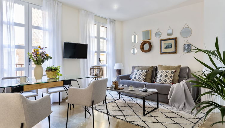 Photo 1 - Cozy & Bright Apartment in the Center of Granada. Reyes Católicos