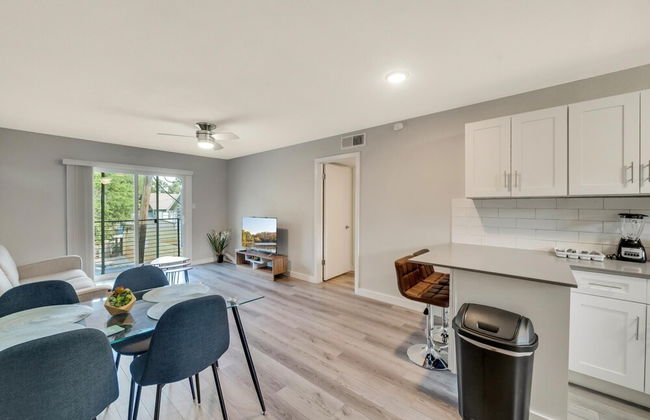 Stylish 2BR Near UT Hyde Park Evonify - Foto 3