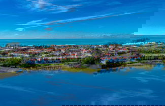 Photo 1 - Runaway Tropical Waves-pet Friendly