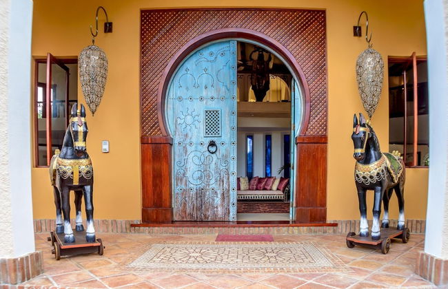 5-star Villa for Rent in Moroccan-style at Casa de Campo - Large Pool Jacuzzi Staff - Foto 22