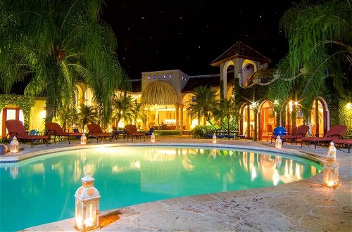 Photo 3 - 5-star Villa for Rent in Moroccan-style at Casa de Campo - Large Pool Jacuzzi Staff