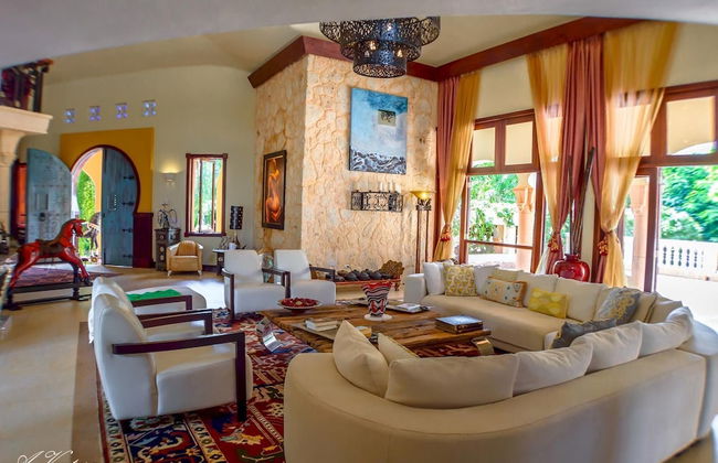 5-star Villa for Rent in Moroccan-style at Casa de Campo - Large Pool Jacuzzi Staff - Foto 11