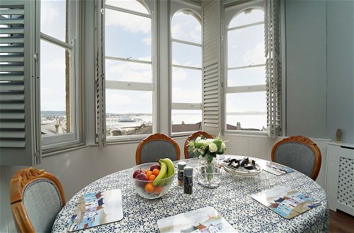 Photo 1 - Stunning 2-bed Apartment in Weston-super-mare