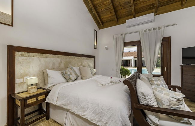 Casa de Campo Villa Luxurious Property up to 12 People With Pool Jacuzzi BBQ Golf - Foto 13