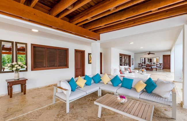 Casa de Campo Villa Luxurious Property up to 12 People With Pool Jacuzzi BBQ Golf - Foto 5