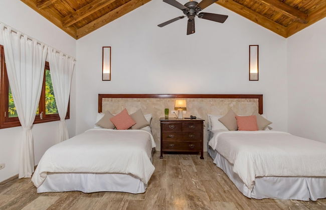 Casa de Campo Villa Luxurious Property up to 12 People With Pool Jacuzzi BBQ Golf - Foto 28