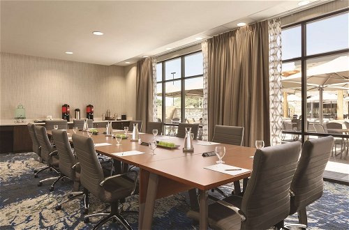 Photo 45 - Embassy Suites by Hilton San Antonio Brooks Hotel & Spa