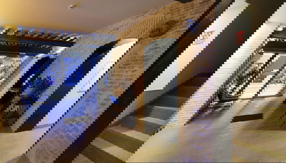 Primary image