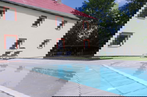 Foto 36 - Spacious Holiday Home With Sauna and Private Pool