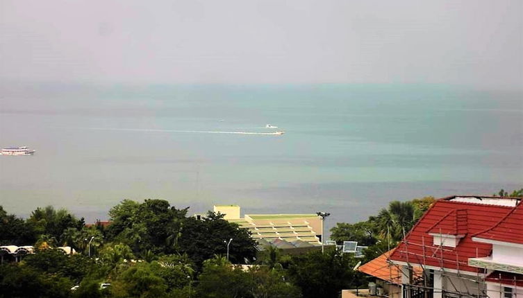 Foto 1 - The Cliff sea & Pool Views Studio Apartment Pratumnak Pattaya