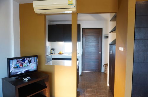 Photo 4 - Phompassorn Apartment