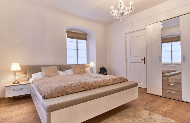 Charles Bridge Royal Apartment - Photo 1