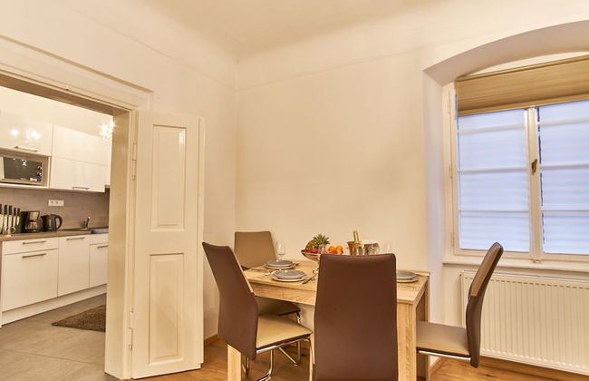 Charles Bridge Royal Apartment - Photo 11