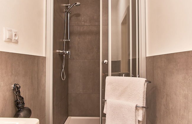 Charles Bridge Royal Apartment - Photo 26
