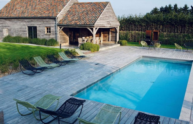 Splendid Castle in Perwez-haillot With Sun-loungers - Foto 1
