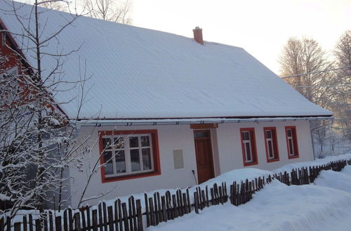 Photo 24 - Spacious Holiday Home in Rudnik With Garden