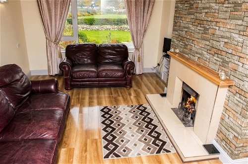 Photo 16 - 3-bed House in Clonmany With Panoramic Hillside Se