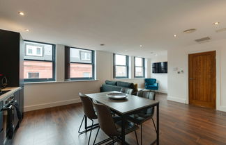 Photo 3 - Mathew Street City Centre Apartment