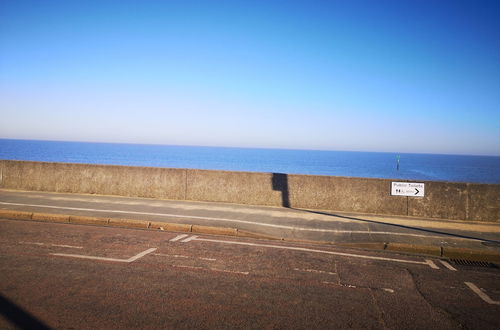 Foto 13 - Lovely 2-bed Caravan in Walton on the Naze