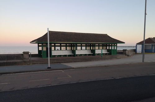 Foto 25 - Lovely 2-bed Caravan in Walton on the Naze