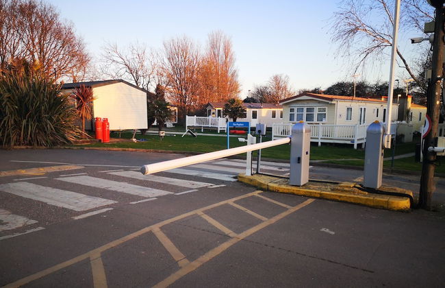 Lovely 2-bed Caravan in Walton on the Naze - Foto 8