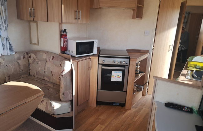 Lovely 2-bed Caravan in Walton on the Naze - Foto 1