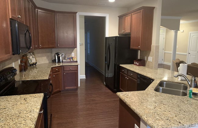 The Village at RiverLanding - Photo 20