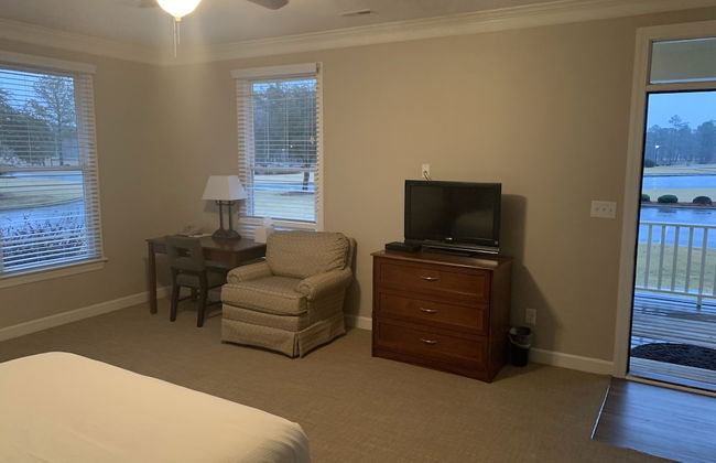 The Village at RiverLanding - Photo 16