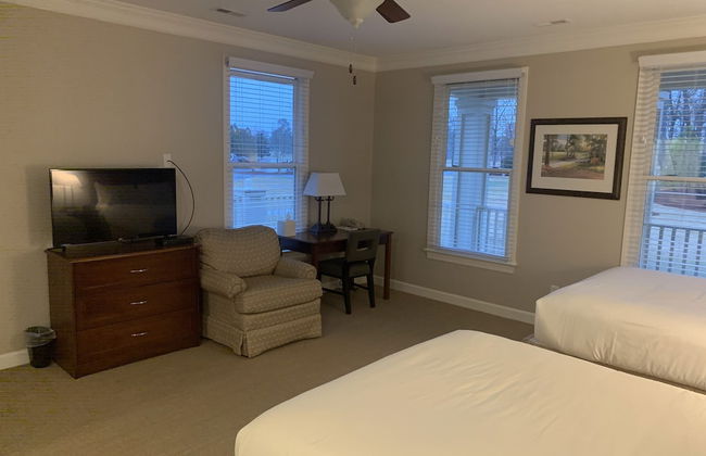 The Village at RiverLanding - Photo 15