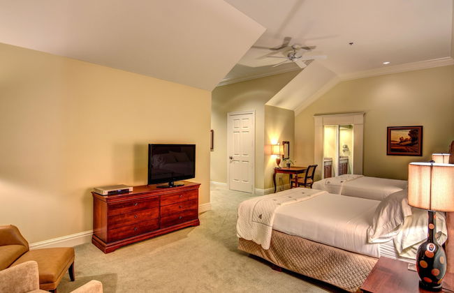 The Village at RiverLanding - Photo 5