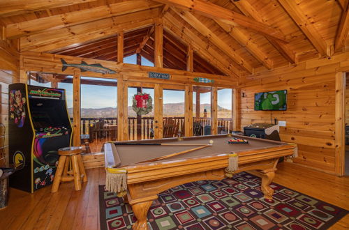 Photo 40 - Picture Perfect- Seven Bedroom Cabin