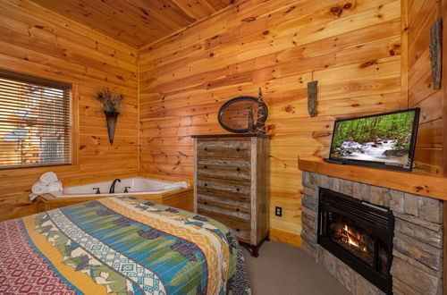 Photo 9 - Picture Perfect- Seven Bedroom Cabin