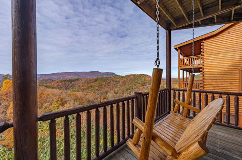 Photo 61 - Picture Perfect- Seven Bedroom Cabin