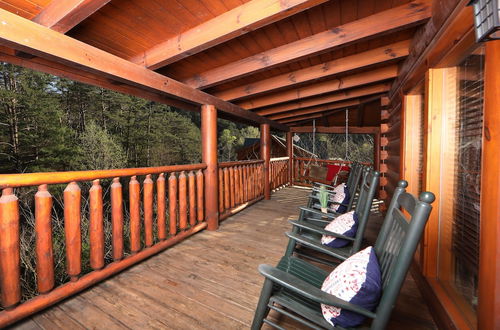 Photo 12 - Amazing Grace - Two Bedroom Cabin