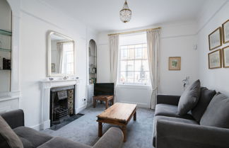 Foto 1 - Stylish Sloane Square Home Close to Victoria by Underthedoormat