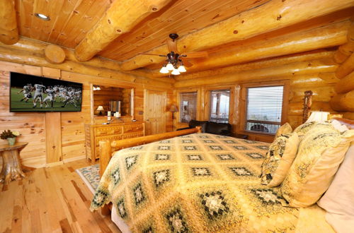 Photo 3 - Grampy Camp Lodge at Gatlinburg