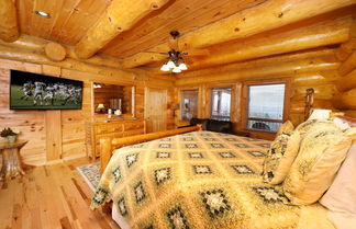 Photo 3 - Grampy Camp Lodge at Gatlinburg