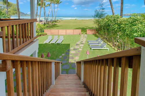 Foto 28 - Hanalei Beachfront 3 Bedroom Home by RedAwning