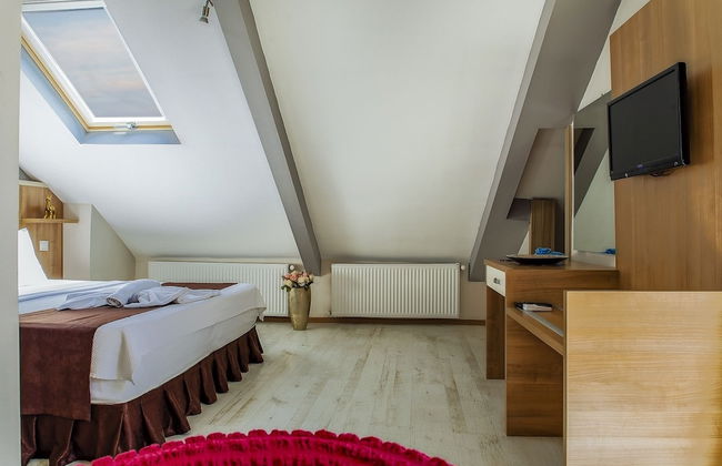 Kavalali Suites - Photo 5