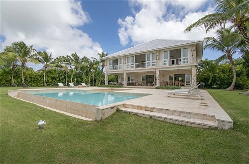 Photo 28 - Golf-front Villa With Large Spaces Staff and Pool Situated in Luxury Beach Resort
