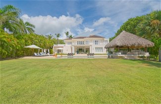 Foto 1 - Fantastic 8-bedroom Golf-front Mansion Near the Beach