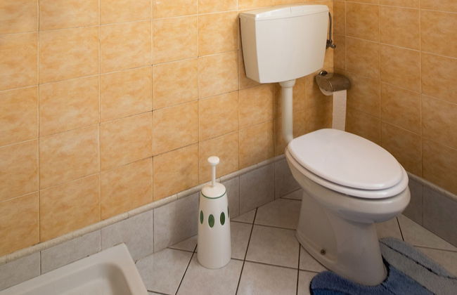 Cottage in Parole Near Forest and Lake - Foto 13