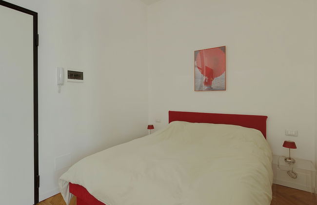 Milan Apartment Rental - Photo 24