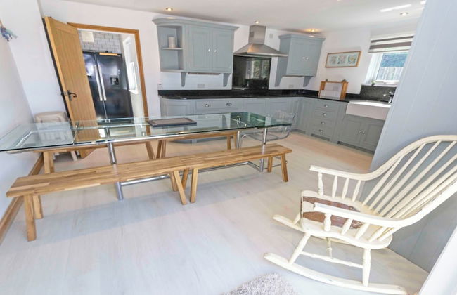 Shippenrill Croyde 6 Bedrooms, Sleeps 14, Hot Tub - Foto 3