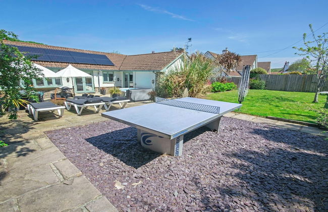 Shippenrill Croyde 6 Bedrooms, Sleeps 14, Hot Tub - Foto 10