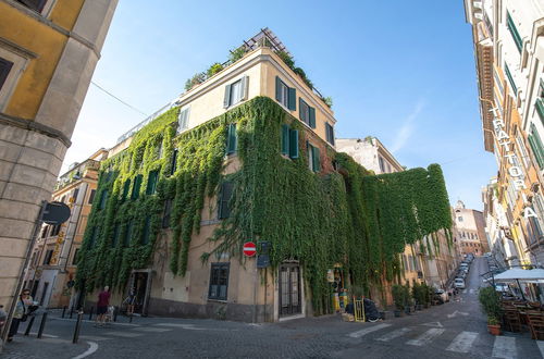 Photo 18 - Rome As You Feel - Iconic Boschetto Apt.