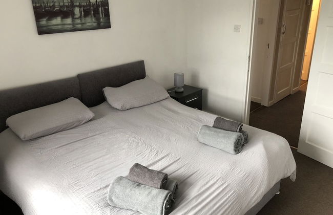 Lovely 2-bed Apartment in Solihull - Photo 8