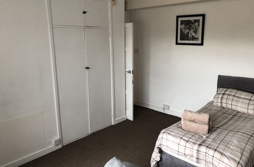 Foto 5 - Lovely 2-bed Apartment in Solihull