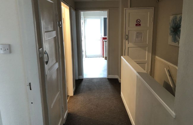 Lovely 2-bed Apartment in Solihull - Photo 19